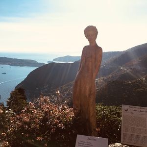 Meet your Posher, Shell